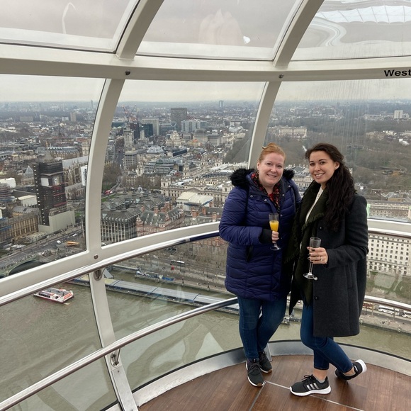 Meet your Posher, Danielle - Picture 5 of 6